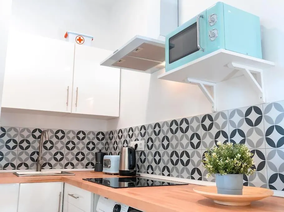 아파트 Acogedor Estudio En Triana Con Jacuzzi Y Wifi 세비야